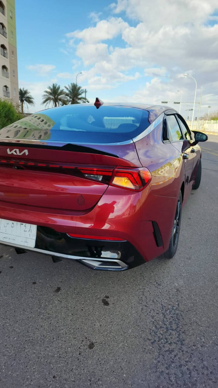 كي فايف K5 للبيع...
موديل ٢٢ امريكي  1.6 TURBO 
حادثها من امريكا بنيد وجاملغ وبالعراق ربع جاملغ صبغ(شفه الجاملغ)
مواصفاتها :
لايتات LED عدسات (الانارة جدا قوية)
مع تشغيل واطفاء تلقائي بالاماكن المضلمة
تحكمات كامله 
قيادة شبة ذاتية 
الحفاظ على المسار 
رادار امامي وخلفي 
توقف تلقائي 
تشغيل عن بعد 
شاشة وايرليس
 (اندرويد اوتو وابل كار بلي )
تبريد مناخين 
ترحيب عند الاقتراب 
تسجيل صوتي لقمرة القيادة 
اربع وضعيات قيادة للسيارة
ثنين وضعيات تحكم للستيرن 
هاندبريك كهرباء واتوا هولد
جنطه شبه تلقائية تفتح عند الاقتراب 
السيارة جاهزة من كلشي وعليها ادامه وتايرات جديده وباتري جديد 
ترايها مفتوح لاي مكان 
السعر قفل قفل ١٦٠ 
الرقم *********** 
موجود واتساب
