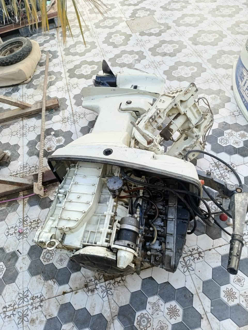السلام عليكم للبيع مكينه سازوكي جديده كلش 115 حصان ما مفتوح بيها لا گير ولا محرك وشرط الفحص مكاني بصره ابو الخصيب رقم صاحب المكينه ***********
