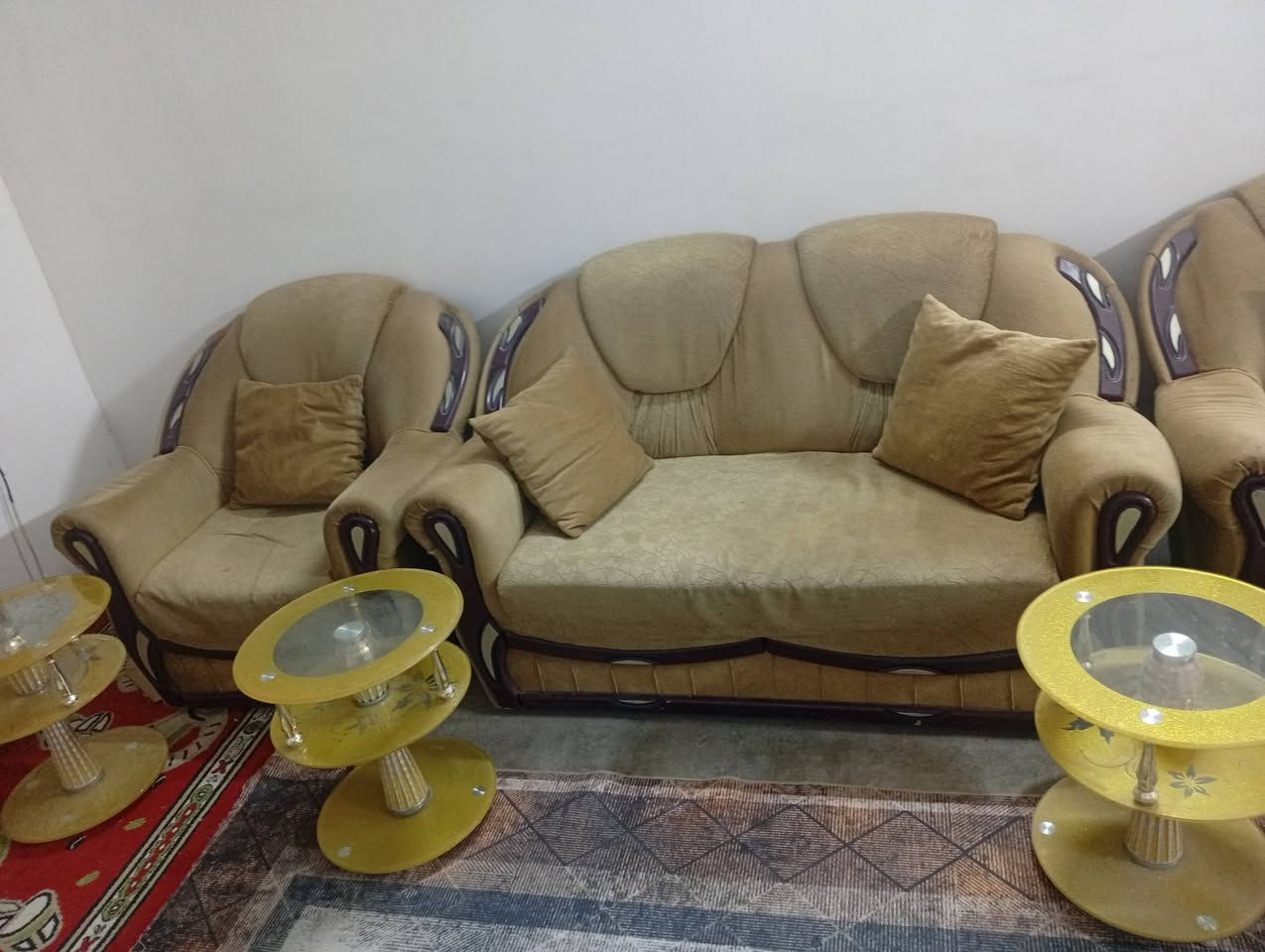 تخم قنفات خمس قطع وتخم طبلات خمس قطع سعر 150 اتصال او واتساب‎***********
