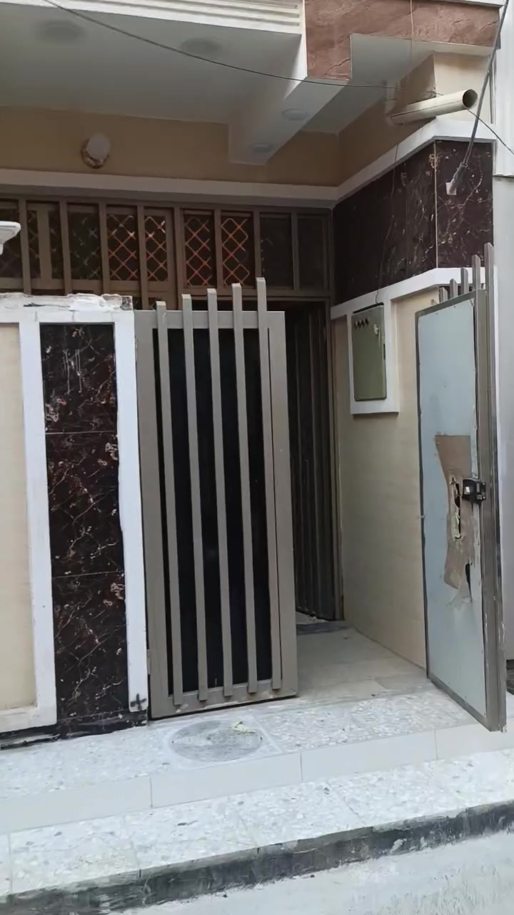 🏚️للايجار مشتمل مساحة 50متر (طابقين) حديث زيرو 🏚️✅

📍حي البساتين -  شارع الشيخ منهل

1️⃣الطابق الاول
 ✅يحتوي على استقبال - ومطبخ -  وخدمات داخليه وخارجيه

2️⃣الطابق الثاني 
✅ يحتوي على غرفتين - سويت

ايجار400قفل 🔒

للاستفسار الاتصال على الارقام..

حيدر الزبيدي 
📲***********

جاسم الدراجي 
📲‏‪***********‬‏
