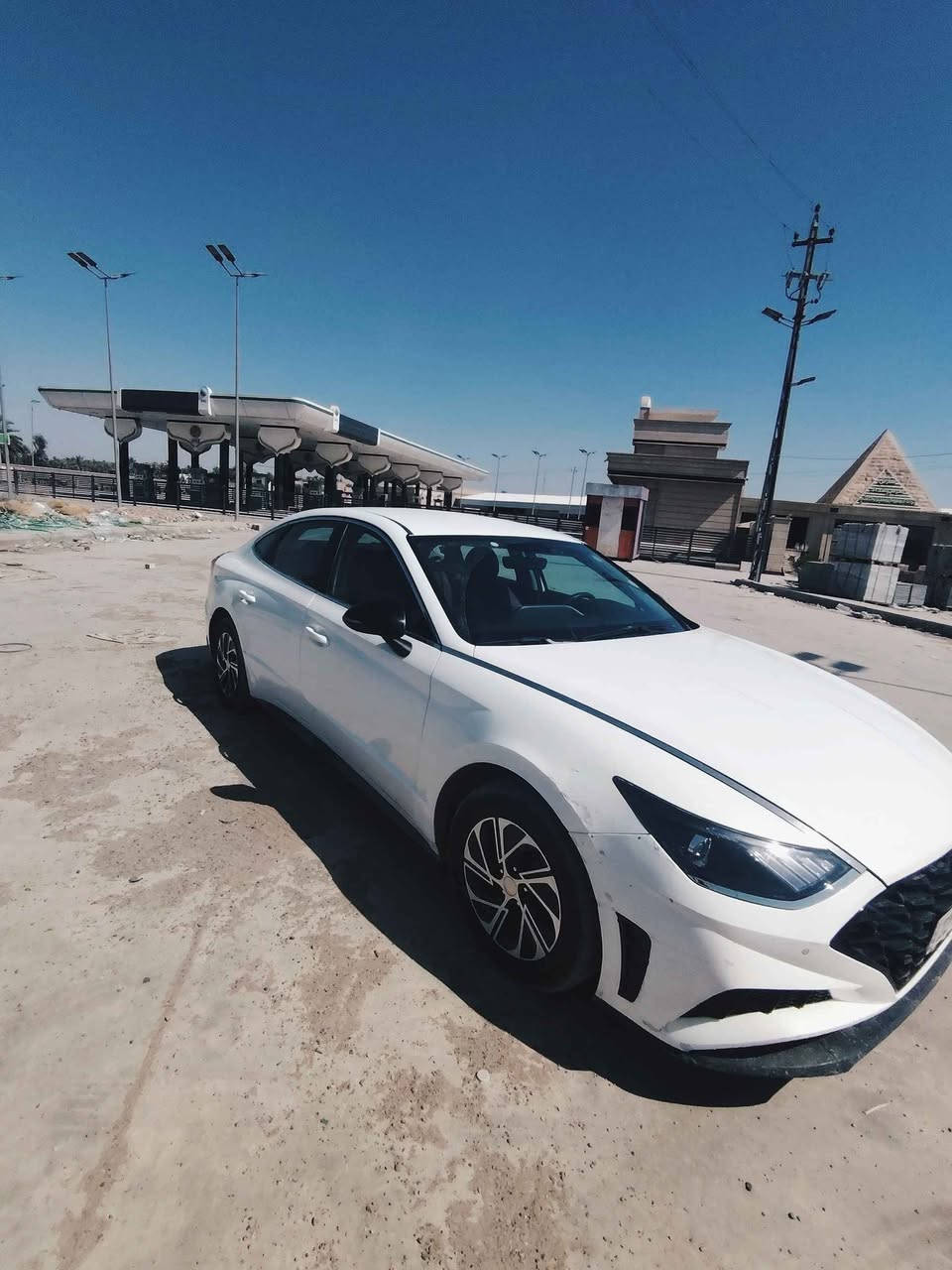 سوناتا دبي موديل 2023  اصل ب129$  وبيها مجال بسيط 
السيارة هايبرد خليجي تكسي دبي
سياره مكفوله من حادث 
محرك 2000 دوش هايبرد
فول مواصفات بصمة  + شاشة كبيرة تحكمات
رادارات اشاير مرايات LED نهاري لايت  كير بصمة + سايد بريك بصمة +تبريد قطعتين + كهرباء بانزين+ تشغيل عن بعد + شحن لاسلكي وهواية مواصفات بعد بيها. 
السيارة رقم اربيل  باسمي 
ماشي 
30 الف 
 بدون اي نقص
بيها سونار 
العنوان بغداد
 قرب جسر المثنى 
السعر129$وبيه مجال بيع او مراوس
للاستفسار : *********** واتساب الفارس, صلاح الدين
