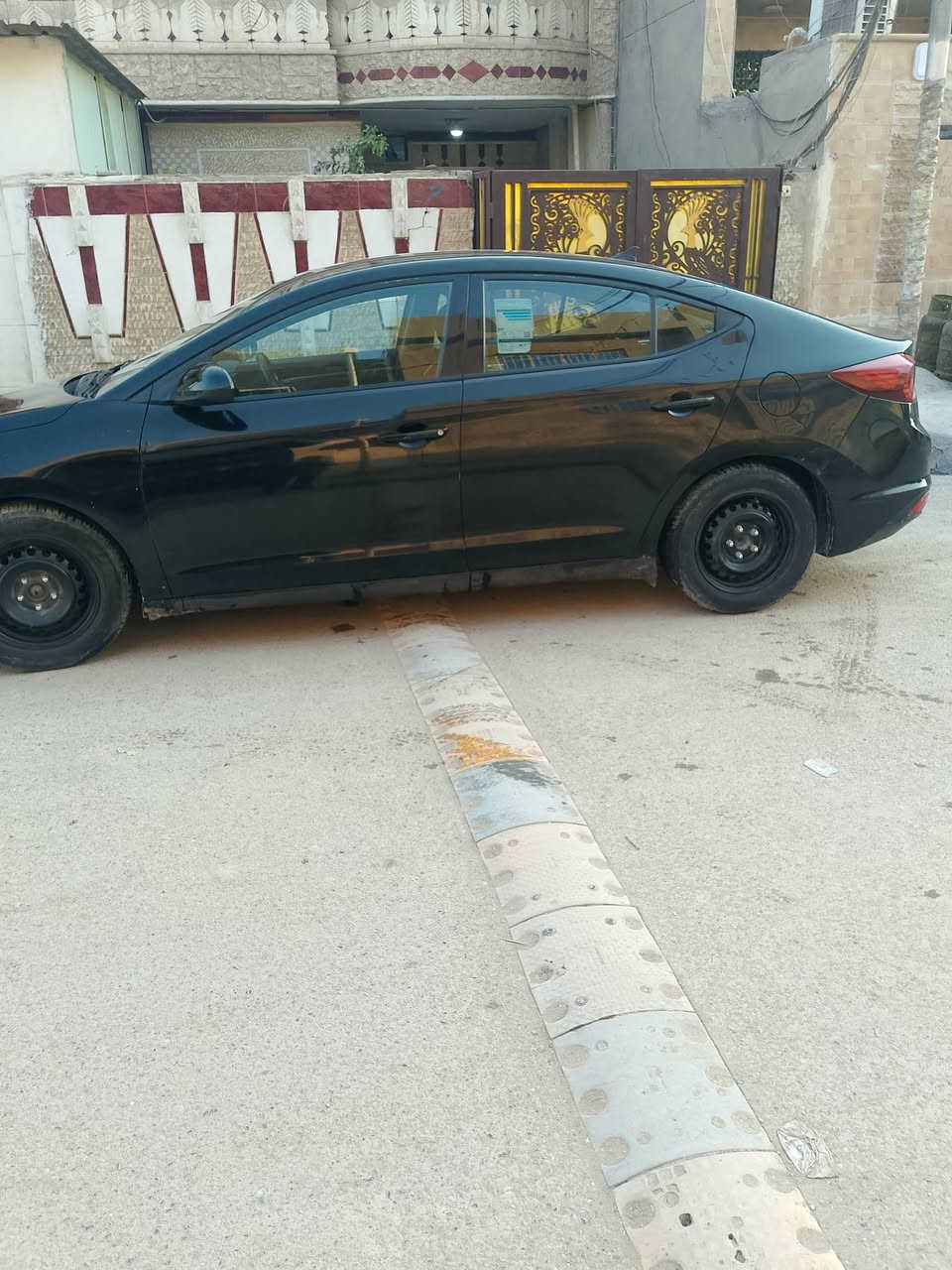 النترا ١٩ بدون تبديل بيها صبغ جاملغ بمكانه اير باكات كلها سليمة رقم سليمانيه ماشيه ٩٤ سعر ١٣٠  مكانها بغداد الامين الثانيه. ت. *********** باسمي
