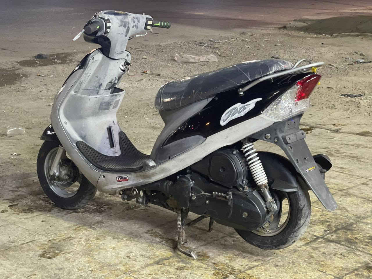 السلام عليكم..... مكلف بالنشر
ماكس منغولي بلادية 🏍️ كله شغال سلف وهندر وكهربائيات واوراق كامله كل نقص ما بيهه جيب فيتر وتعال فحص السعر 600 العنوان مدينة الصدر الإتصال على صاحب دراجة ***********
