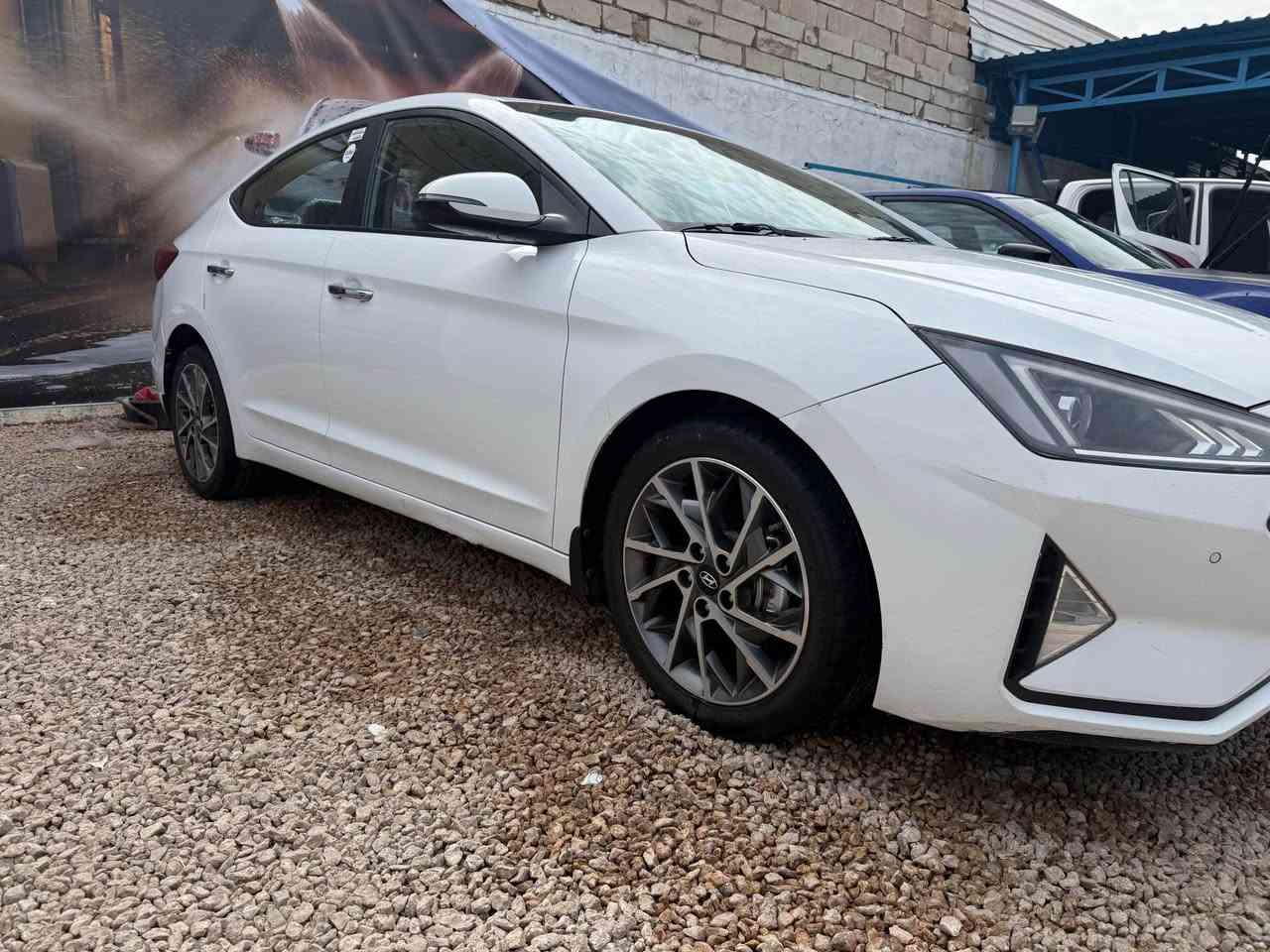 النترا موديل 2019 خليجي
فول مواصفات
رقم اربيل
بصمه
فتحه
كشنات جلد
لد امامي
حساس امامي
حساس خلفي
كامره خلفيه واماميه
شاشه
مري شفط 
درايف مود
تحكمات ستيرن
تبريد خلفي
5 ويل كب
مكينه 2000 مشروطه
ماشيه 108 الف كم
نظام ABS
كير ومكينه وحداديه وتبريد مشروطات

السعر 150 ت وبيه مجال قليل
مكاني الديوانيه قضاء المهناويه
*********** متوفر واتساب النجف, العراق
