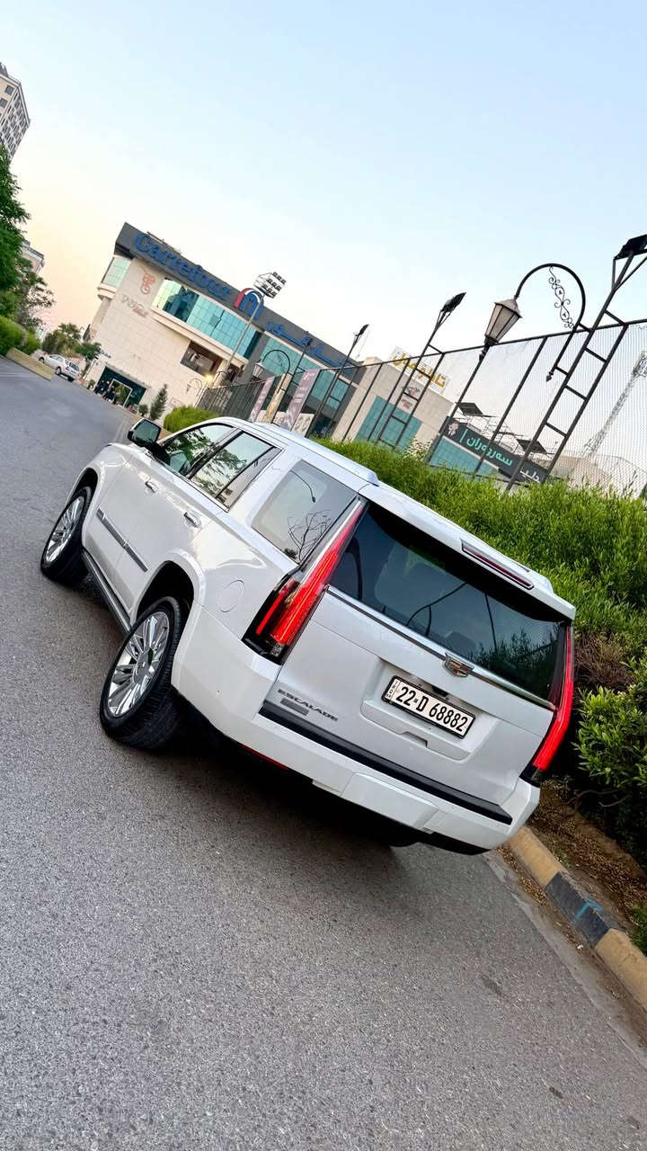موديل ٢٠١٨ مواسفات پلاتينيوم سي شاشة مةلةكي 
جاملخ و شاني بستيك سبوخة ١٣٨ هزار روية سعري ٣٠٤$ ورقة شوين هةولير 
*********** أربيل, العراق
