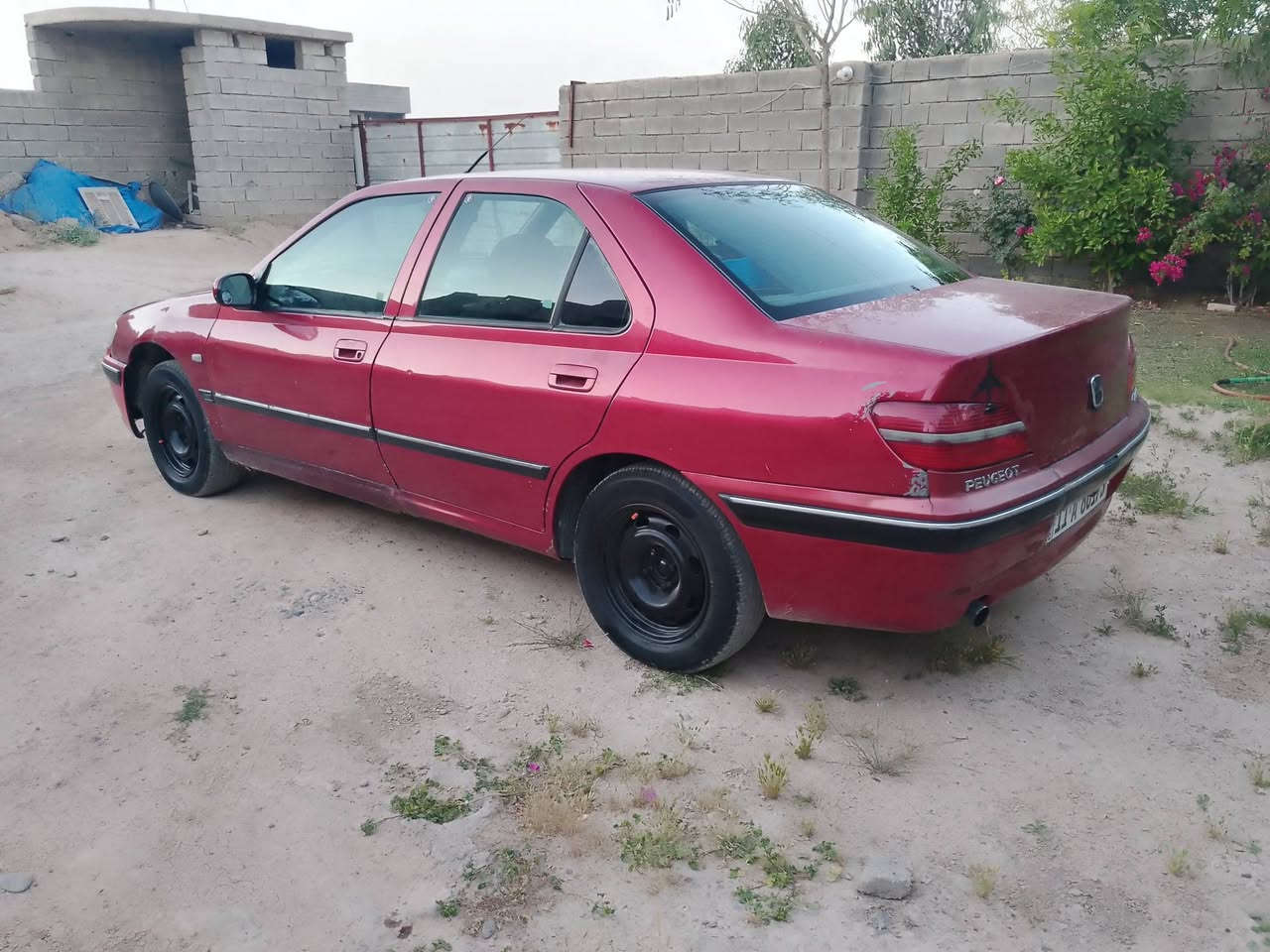 السلام عليكم بيجو 406 للبيع أو مراوس مكان السيارة تكريت قضاء العلم ***********
