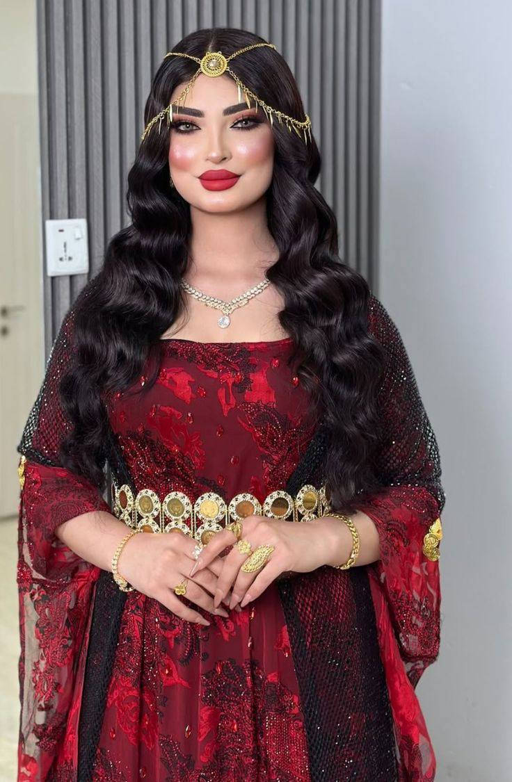❤️ الأحمر... لون الفخامة والجاذبية ❤️
زي كردي راقٍ بتفاصيل ملكية ولمعان أنيق ✨

مناسب للأعراس، الحناء، الخطوبة وعقد القران 👑

📩 للحجز والطلب عبر الرسائل


**إذا كنت صاحب هذا الإعلان وتريد حذفه لأي سبب، رجاءا أرسل رسالة إلى الدعم الفني**