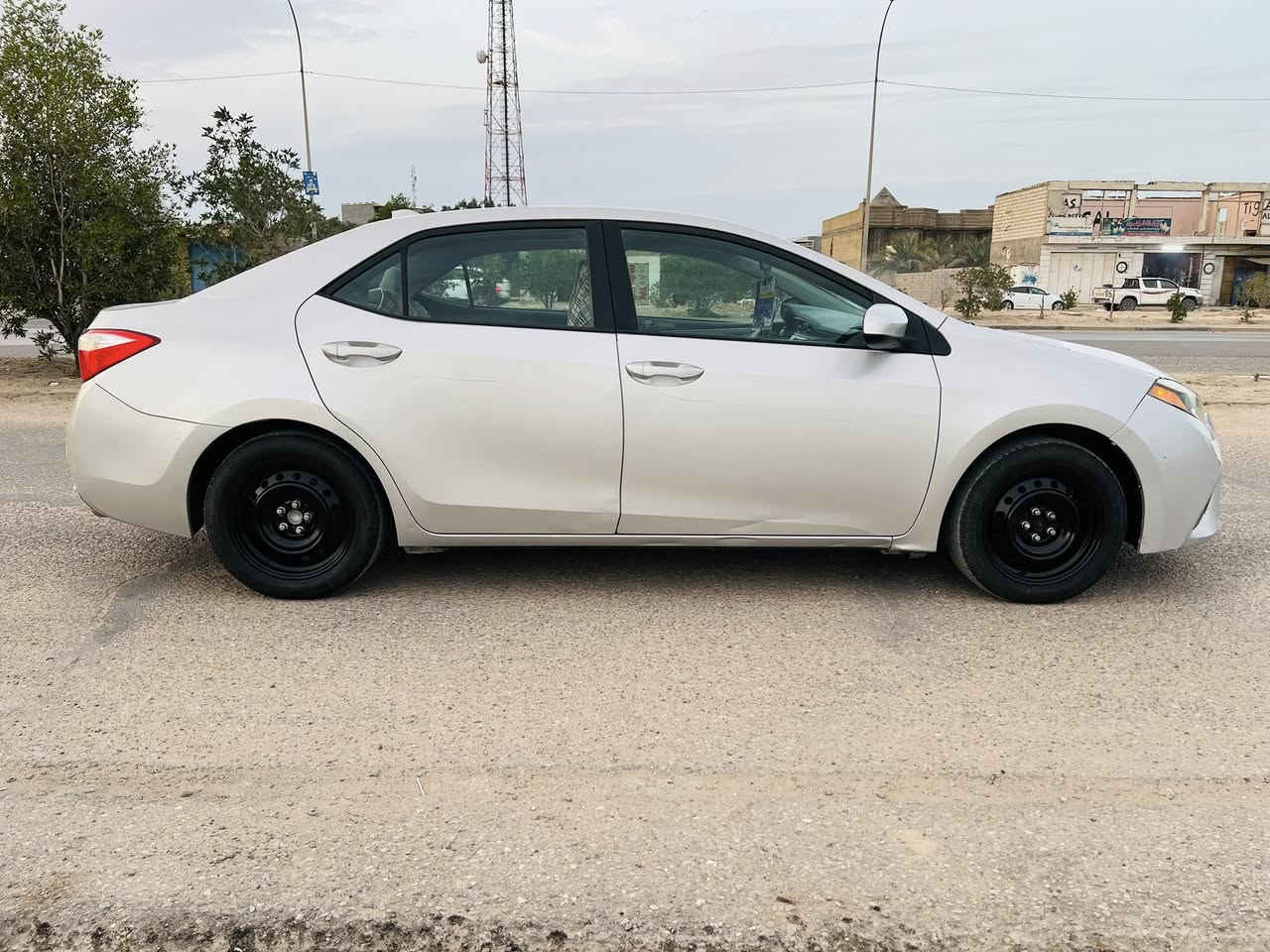 السلام عليكم 
كورله 2016امريكي فاتLE حادثهةدعاميه خلفيه بدون دواخل وبيه اهلال لورة صبق فقط  رقم بصرة مشروع وطني سنويه ل29تحويل ثاني يوم  مكينه1800مكينه وكير وحدادة وتبريد كفاله (سياره مالت بيت ما متعوبه)
مكان لسيارة بصرة خور الزبير *********** اتصل وتدلل
