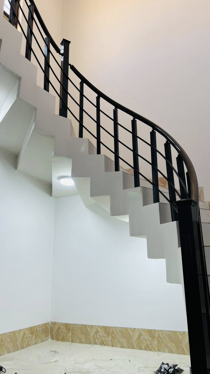 أعمالنا مستمرة ومتواصلة 😊⚒️🏠
جانب من أعمالنا  في كركوك/العمل الشعبي
 ومبروك لأصحاب الدار🌹

تم تجهيز المنزل بمحجر درج  بوري مربع مواد تركية💯💯
❎السعر مناسب جداً
❎يتميز بالمتانة
❎مقاومة عالية ضد الصدأ

متوفر لدينا كل أنواع المحجرات بكافة الألوان والأشكال 
مربع ودائري وكذلك الجام والملكي
دقة وضمان في العمل والمواد
الأسعار مناسبة جداً وتنافسية. وبنظامي القسط والنقد
شعارنا الدقة والأتقان في العمل💪

للأستفسار
***********
 *********** واتساب
