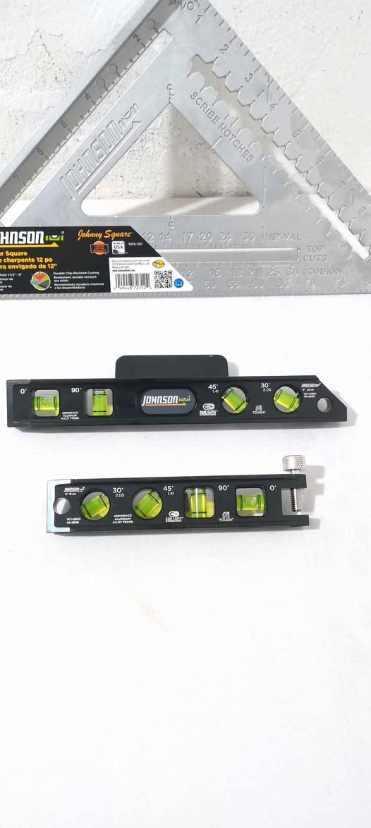 للبيع أدوات حدادة صناعة أمريكية 🇺🇸

JOHNSON TOOLS

MADE IN THE USA

مكاني البصرة القرنة *********** القرنة, البصرة
