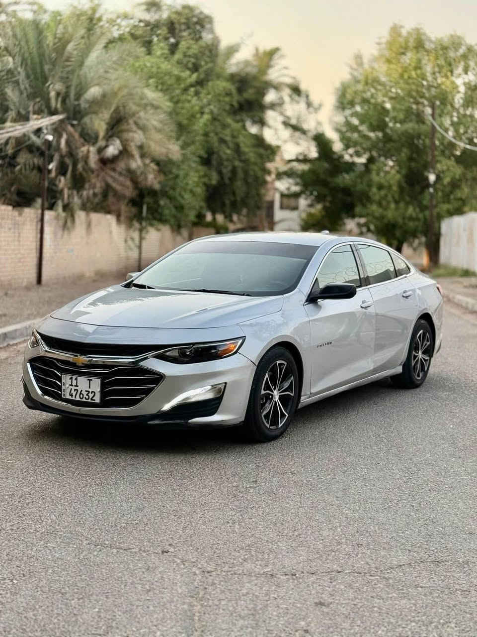 السلام وعليكم
السعر 110$
ماليبو 
موديل السيارة 2020
Lt
صدر جديد
محرك كير كفالة
بدون دواخل كفالة 
فول مواصفات ما عده الفتحة 
منضومة زنون 
تبريد جديد كامل مكمل 
ماشية 140 الف 
قطعين فقط الباب والجاملغ

للتواصل متواجد واتساب ايضا 
***********
