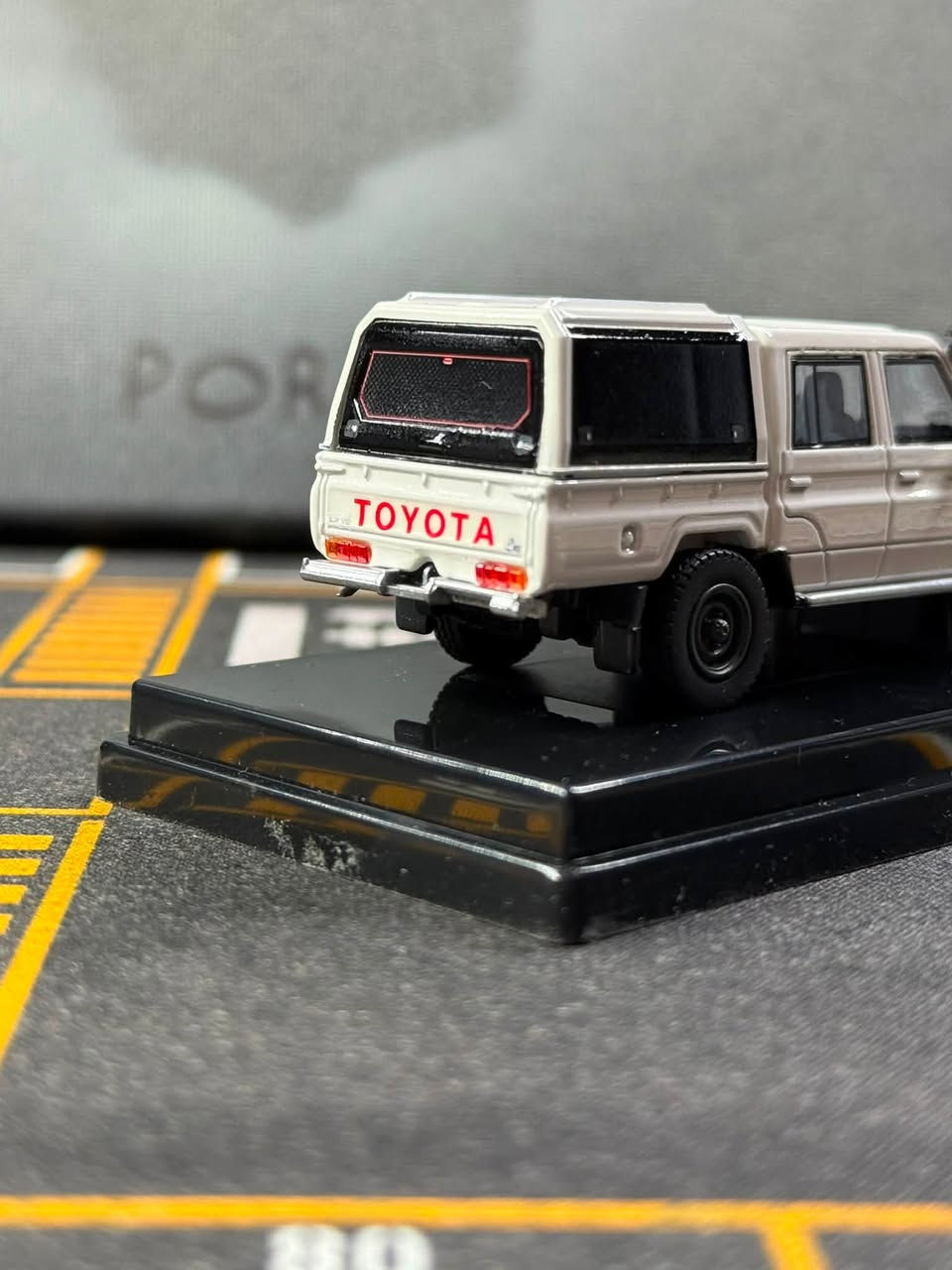 من أنتاجات شركة PARA 
تويوتا شاص .
Scale 1:64 

سعر ٣٠ الف ✅

#شاص #camle #masdi #PARA64 #diecast #diecasterindonesia #مصغرات


**إذا كنت صاحب هذا الإعلان وتريد حذفه لأي سبب، رجاءا أرسل رسالة إلى الدعم الفني**
