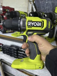 سلام و علیکم متوفر دریل و بطاریە و شاحنە من شرکە ریوبی الیابانی  و لبب...