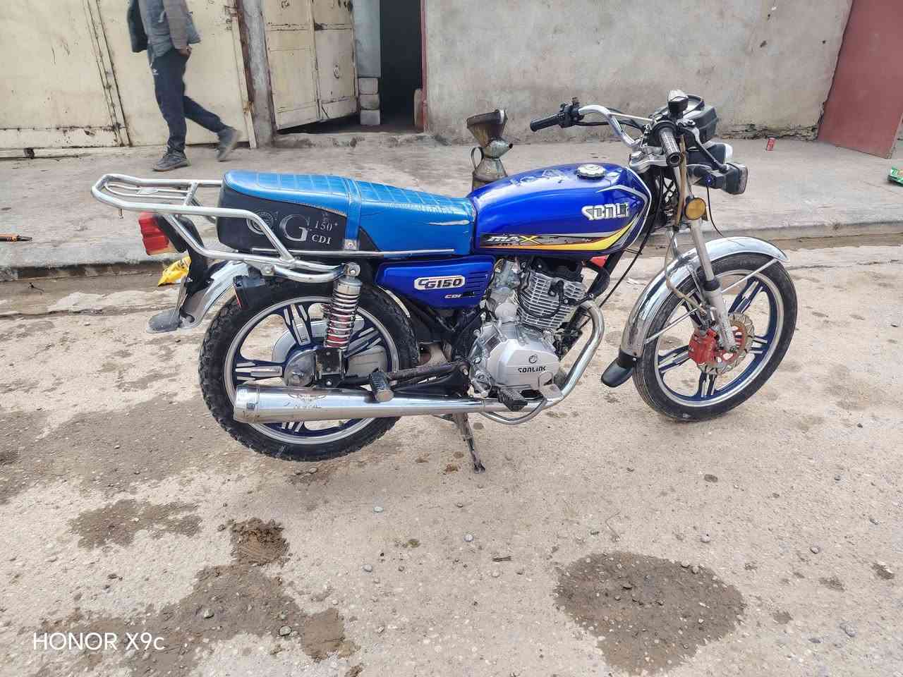 سيفان للبيع  موديل 2023 محرك مامفتوحc150شرط وياله فول نشاطه فول السعر اتصل ***********
