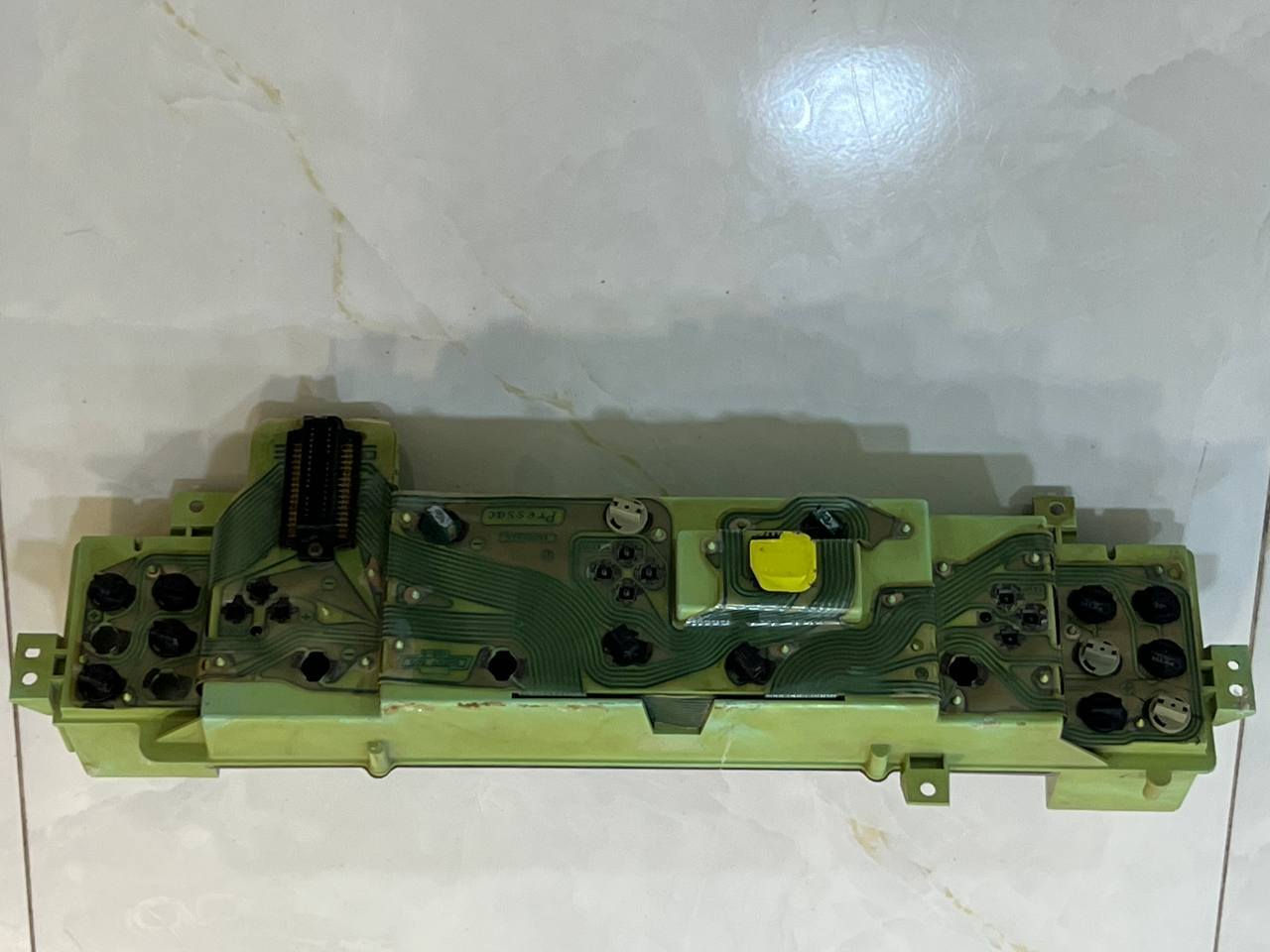 عينه دولفين *********** مكاني بصره يوجد خدمه توصيل كل المحافظات
