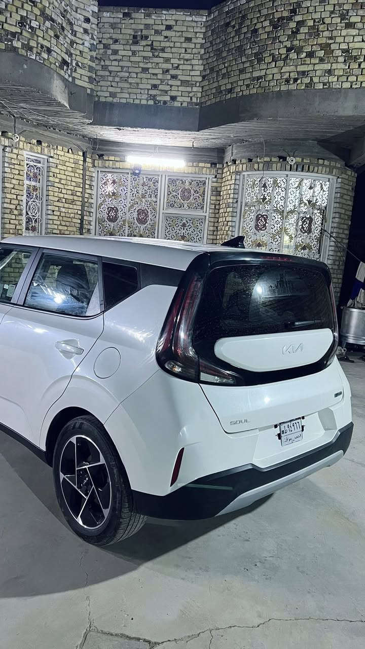 السلام عليكم كيا صول 23 امريكي محرك 2000 فول مواصفات EX شاشه جبيره كشنات تدفئه السياره بدون رقم تتربك جميع المحافظات ا تصل وبخدمتك 153 وبيها مجال ***********
