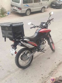دراجه قفاز لونسن مكينه150 مكفوله من كلشي كهربائيات شغاله اي نقص مابيهة...