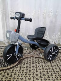 اغراض اطفال • للبيع • راسلني خاص