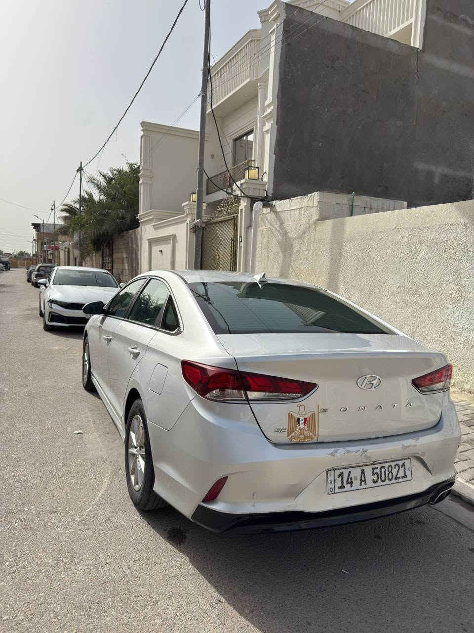 عليكم سوناتا موديل 2018وارد امريكي ضربتها كدام السياره نضيفة السياره استخدام بيت ممتعوبه احلى من الصور هزه جديده الرقم الجديد بأسمي للبيع 125 وبيها مجال مكاني البصره القبلة للاستفسار *********** البصرة, العراق
