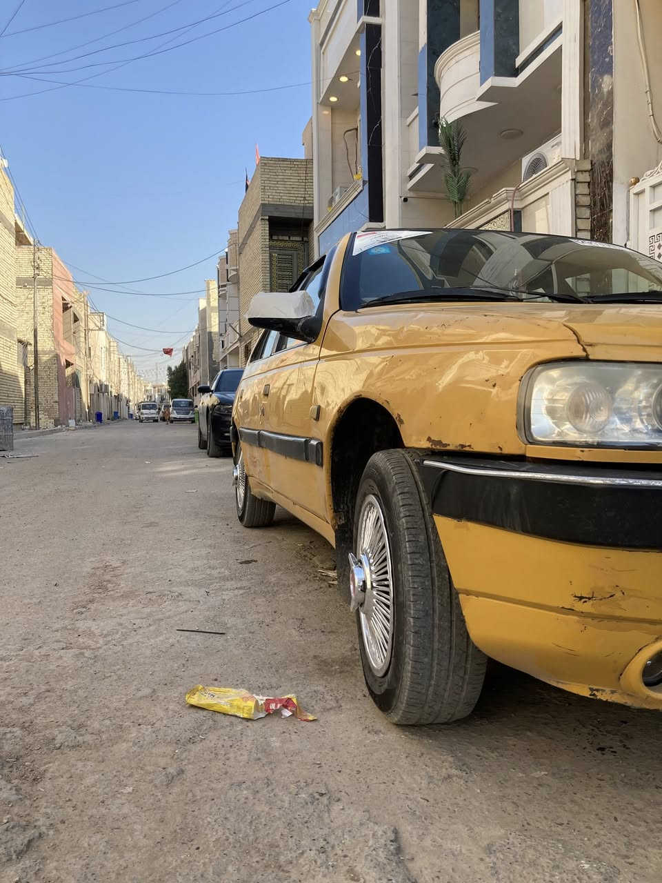 السلام عليكم بيجو نضيفه السياره سياره كير مكينه تبريد خير من الله والسعر 28وبيهة مجال اتصل ***********
