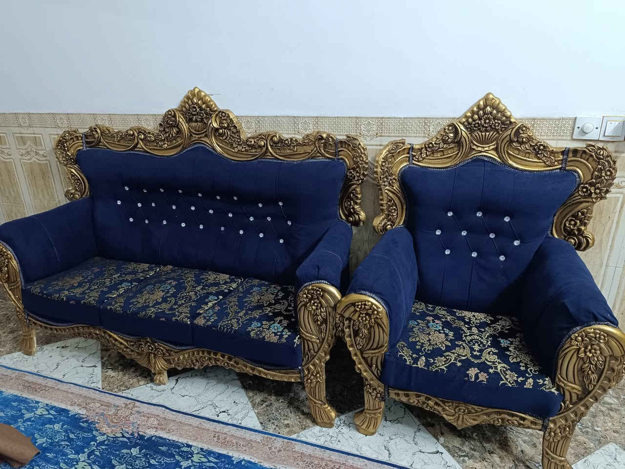 السلام عليكم 
تخم ملكي للبيع سعر 700الف 
شراي يتصل على هذا رقم ***********
