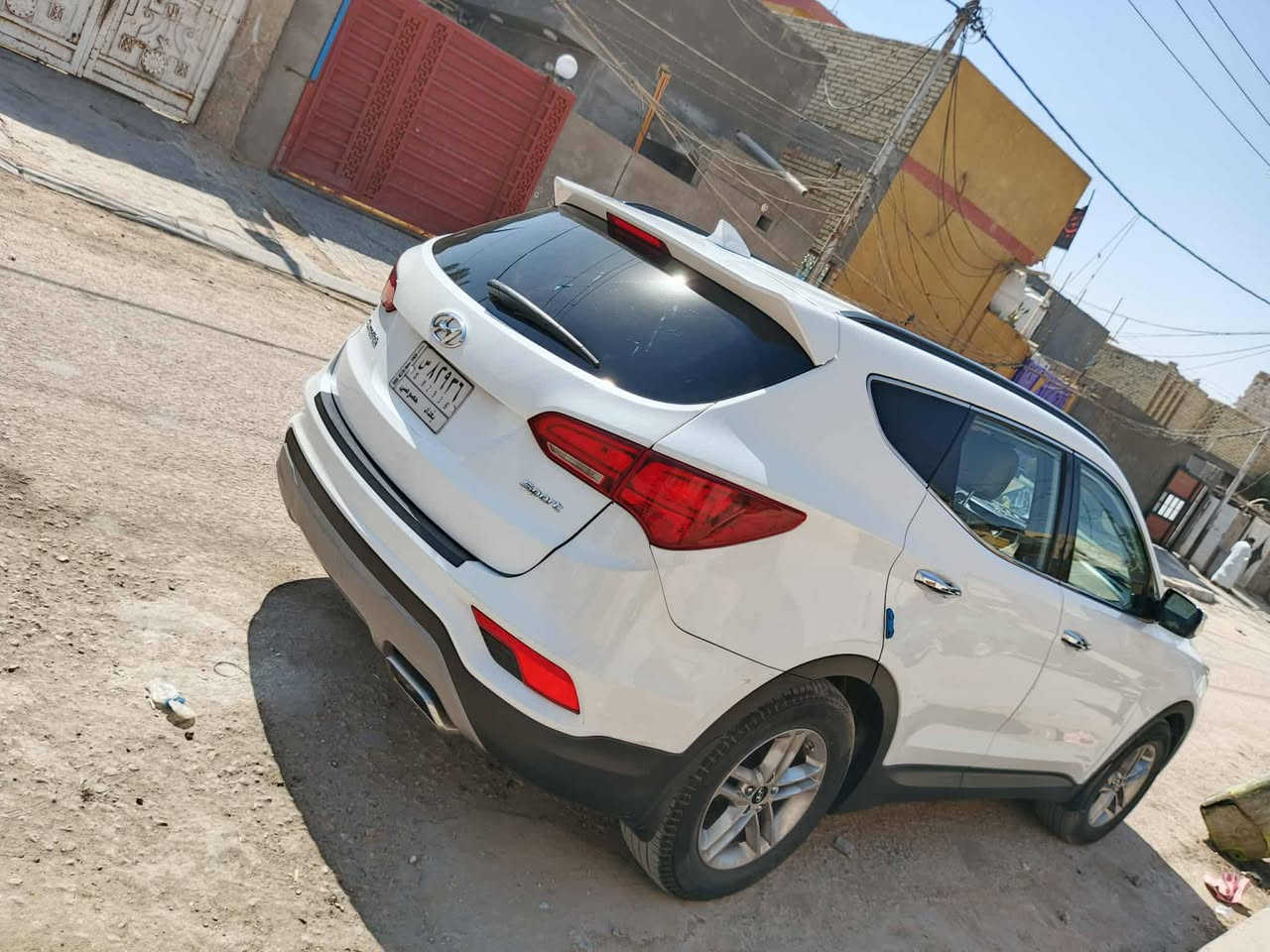 السلام عليكم سنتافي للبيع موديل 2018ماشيه 60 محرك 2400 رقم بغداد باسمي
مواصفات تحكم ستيرن بصمه تشغيل بصمه أبواب اشاير مري برده جنطه مانع انزلاق كرسي كهرباء وبعد مواصفات 
مكاني كربلاء للتواصل ***********
