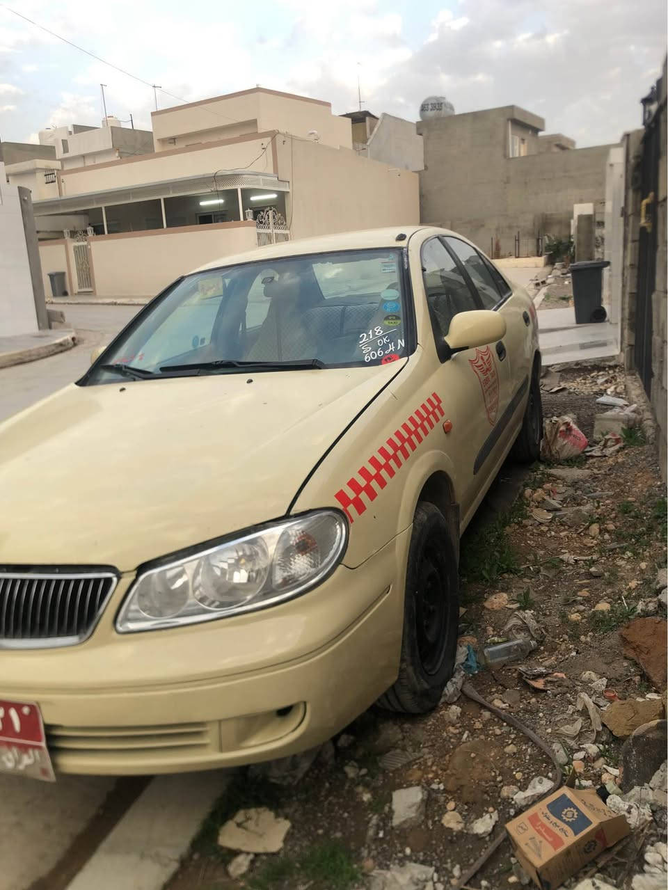 نیسان سه نی یابانی مودیل2003 سه یاره که گیر حادیه گیر مه کینه و ته برید به شه رته براوه وه رگه را ته عویل به ناوکردن بەشەرت  ره قه موو سه نه وی هه زه ی بەسەر چووە   جه مپه کی خه فیفی پئشیو پشتی هه یه  85 مەجالئکی کەم  *********** Singapore
