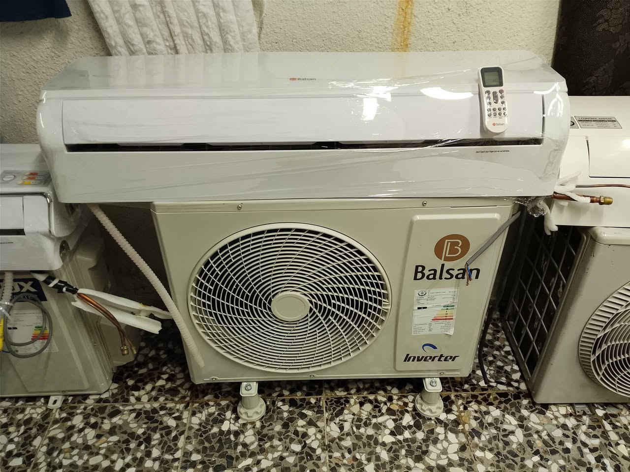 سبلت وادي عادي ٢طن انتاج ٢٤ سبلت بلسان طن ونص انفيرتر 
سبلت اواكس طن واحد تحكم امبيريه انتاج ٢٤ 
لاستفسار ع رقم فقط واتساب ما متواجد ع فيس أو خاص *********** بغداد العطيفيه
