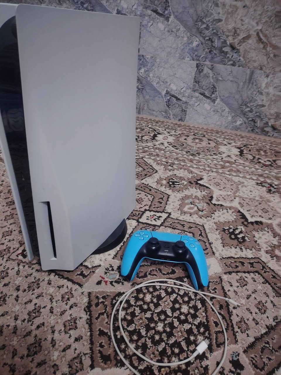 السلام عليكم ورحمة الله
بلي فايف فات للبيع
نظافة ١٠٠٪
جويستك اصلي
كامل الملحقات الاصلية + الكارتونة
يو بي اس شركة زيوس ممتاز
السعر ٦٥٠ وبي مجال للشراي
مكاني واسط قضاء الصويرة
للتواصل
***********
يوجد واتساب
