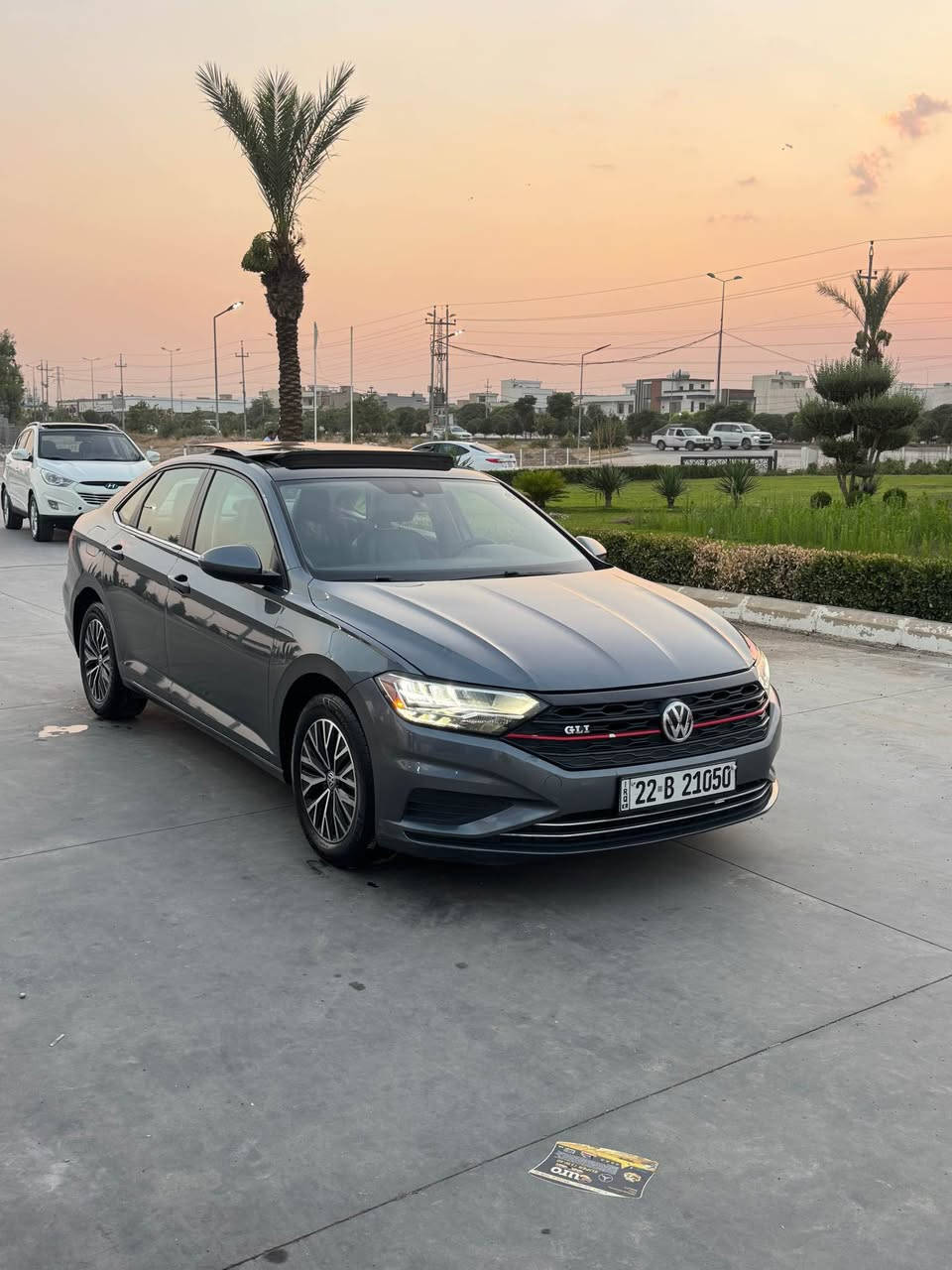 جیتە مۆدیل 2019  فول مواسفات se 

بێ بۆیاخ بێ پارچە گۆرین  دەعامی بۆ دەعامی بۆیاخی نیە بە شەرت بێ ناو بێ ئێرباگ 
نمونەی جوانی و پاکی 

مواسفات 

کوشن کارەبا و کوشن گەرم
گێر مەکینەی نەکراوەتەوە
٨٠ هەزار رۆشتەوە
چوار تای تازەیە

گێر تۆماتیک و عادی سێ مۆدی لێخورین 

زۆر مواسەفاتی تر .... 

نرخ ١٤٣ مەجالێکی کەم *********** رانية, السليمانية
