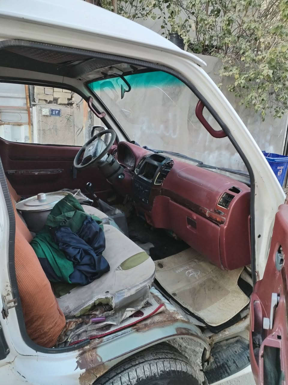 سلام عليكم شباب سياره فتون موديل ٢٠١٤ ألماني سياره مادل راعيه ابيع كوم حديد اتكفل سرقه وعشار السعر ٢٤ وبيه مجال مكان سياره بغداد البياع ***********
