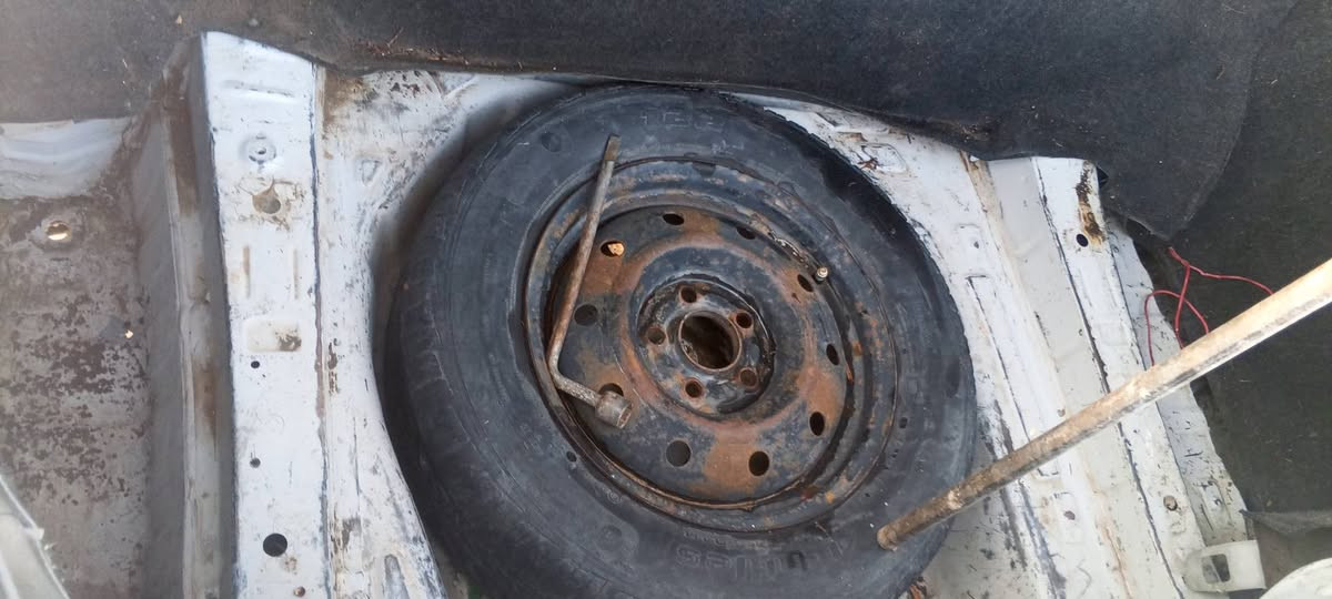 كرستا للبيع موديل ١٩٩٤ مكفولة كفاله من الضربة والخياس والمعجون  والكص والنقل والعيب الشرعي سياره جاهزة ماعوزه اي  شي. تبريد تووب. ٦٣ سياره  جاهزة ٠قفل ٦٠،ناصريه سيددد خيل 
***********
