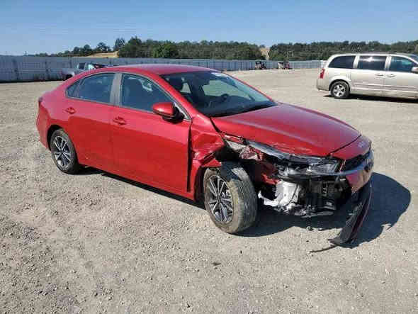 للبيع كيا فورتي موديل 22الضرر من امريكا جاملغ ايمن مثل ماموضح وبيه طخه باب السايق بالعراق ايضاً موضح سياره جاهزه كبل لشارع كير محرك صدر دوشمه تخم تاير منضومة غاز محرك دوش 2000المرغوب السياره ماشيه 100الف كم رقم بغداد شرط التحويل السعر 165 وبي مجال لشراي ملاحضه اني مكلف بالنشر الاستفسار اتصال على الرقم ***********
