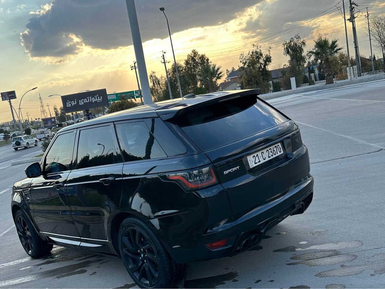 Range rover sport 2014 
رەنجرۆفێر ٦پستنی سوپەر سەیارەکە گازە گیرو مەچینە تەقەو رەقە کارەبای هەموو بەشەرت هیچ نەقوستانیەکی تیدانیە سەیارەکە سبوخی عيراقى هیچ نیە ٣-٤ پارچەی کلیری ئەمریکای هەیە ئەویش لەسە شوختی کلیرە لیدانو شتی هیچ نیە پێشو پشتی کرایتە ٢٠٢٠ نرخی ٢١٠ وەرەقەو مەجال بۆ زانیاری زیاتر پەیوەندی بەو ژمارە تەلەفۆنە بکەن *********** أربيل, العراق
