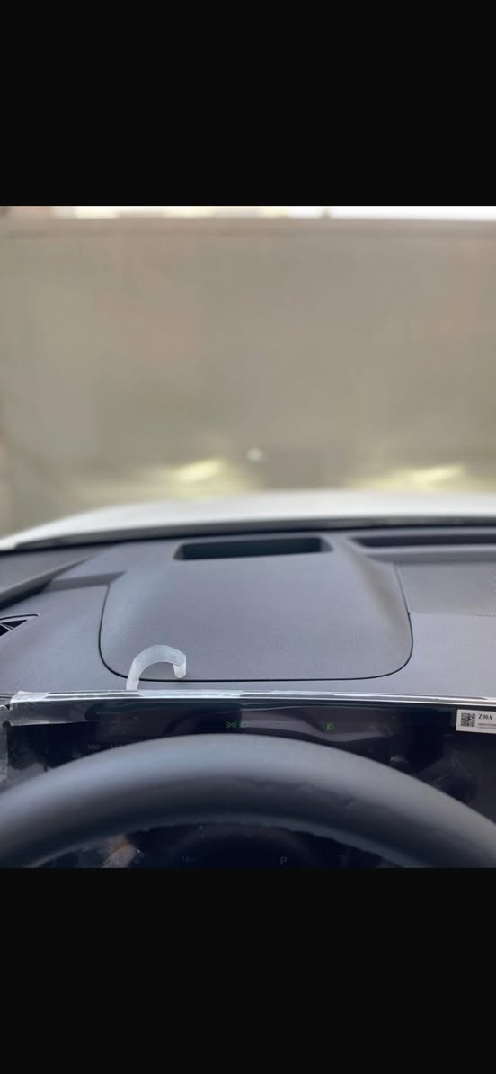 سلام عليكم شباب عندي كيا سورنتو موديل 2025ماشيه حالين راح أطب بل 12 الف 
موصفات السيارة 
بنوراما 
داتا شو 
دبل كامرة 
6سلندر 
حساسة 360 درجه 
بردات خلفيه 
سبعه راكب 
كشنات كهرباء 
ملاحظه بيه رصعه اقل من نص سانتيم وسحبته بيدار جوه قبق البانزين رقم بغداد بسمي 
السعر 335$
اتصال على الرقم ***********
