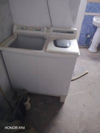 غراض نضيفه للبيع وبسعر مناسب هذا رقمي 07709507636