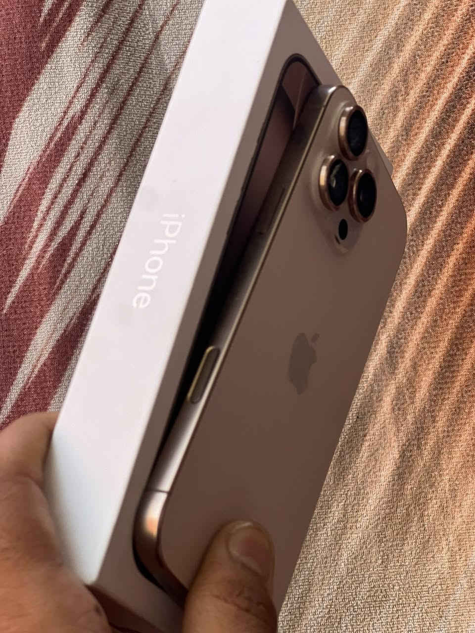 سلام عليكم ايفون 16برو ماكس
بطاريه 99

ذاكره 256

شرق اوسط 

بعده داخل الضمان جهاز اخو الجديد يخبل ستعمالي الشخصي

السعر 1450 الي يعجبه خلي يتصل وبي خير ويدلل 

 رقم الهاتف *********** 🌹
