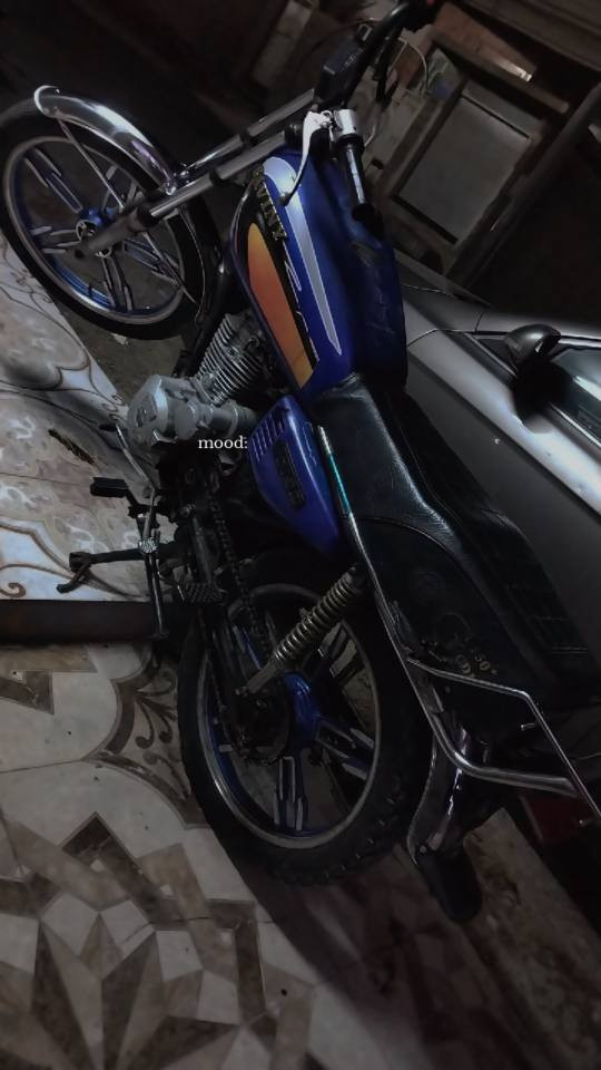 کاکە سڵاوی خوای گەورەتان لێبێ ئەم ماتۆڕەمان هەیە بۆ فرۆشتن سیڤان ئێرانی عەصڵ مۆدێل 2021 مەکینە 150 بێ عەیب تەنها سەوتی فێزسی تێدایە تایە بۆ تایە بە شەرت ماشااللە لە قووەت بێزارە گێڕ و مەکینە بە شەرت بە نیو هندڵ ئیش دەکات بۆ نرخیش 320تۆزێ مەعمەلەی برایانە ئەوەش ڕەقەم تەلەفون *********** شوێن دەربەندیخان ئەزیزن دار بنديهكان, السليمانية
