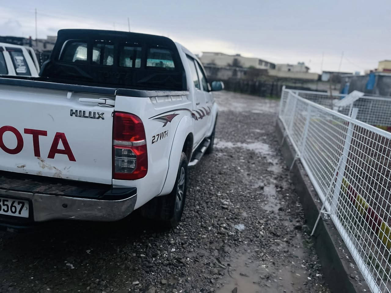 سلام عليكم للبيع بيكم موديل 2013سعر 205 وبي مجال أستفسار ***********
