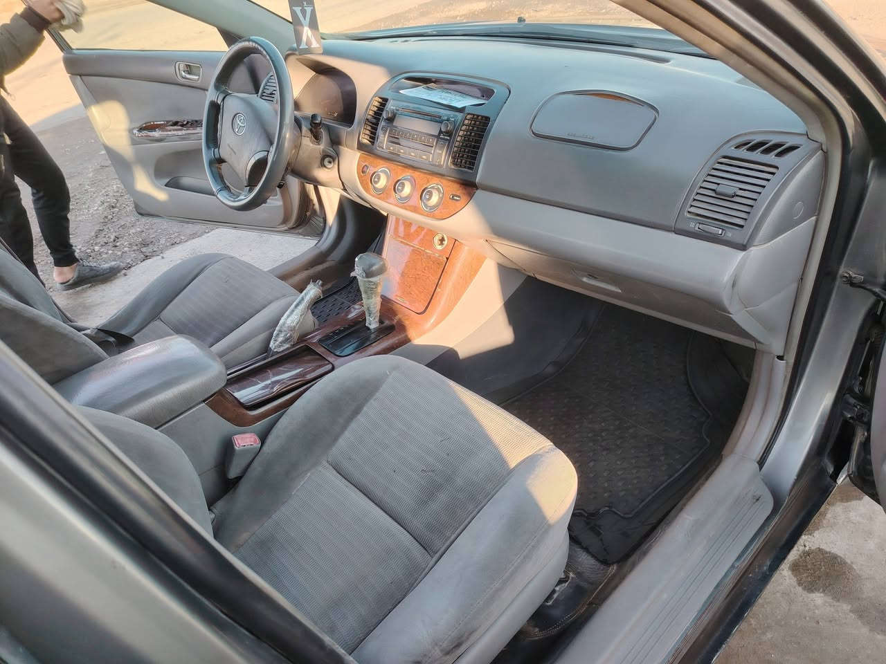 للبيع كامري موديل 2005 وارد أمريكي رقم سليمنية دولي محرك ٦ سندر مصبوغه احزام الاستفسار عن هذا الرقم ***********
