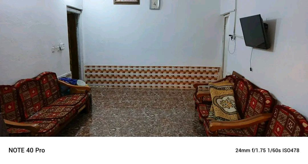 دار للبيع
الخضراء مقابيل شارع 30 قريب المعارض
المساحه 140  طابق واحد استقبال وهول ومطبخ وغرفه  واحده   طابو زراعي
للاستفسار الاتصال على الرقم
***********
