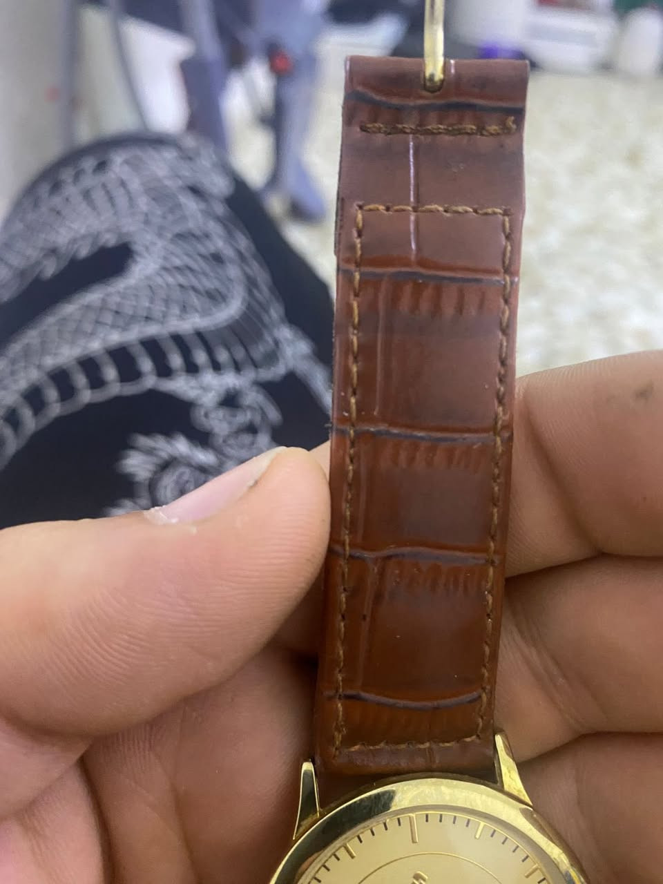 ساعه للبيع طلاء ذهبي 22k مكينه كوارتز ياباني
قيم سعرها واشتري بالعافيه عليك


**إذا كنت صاحب هذا الإعلان وتريد حذفه لأي سبب، رجاءا أرسل رسالة إلى الدعم الفني**