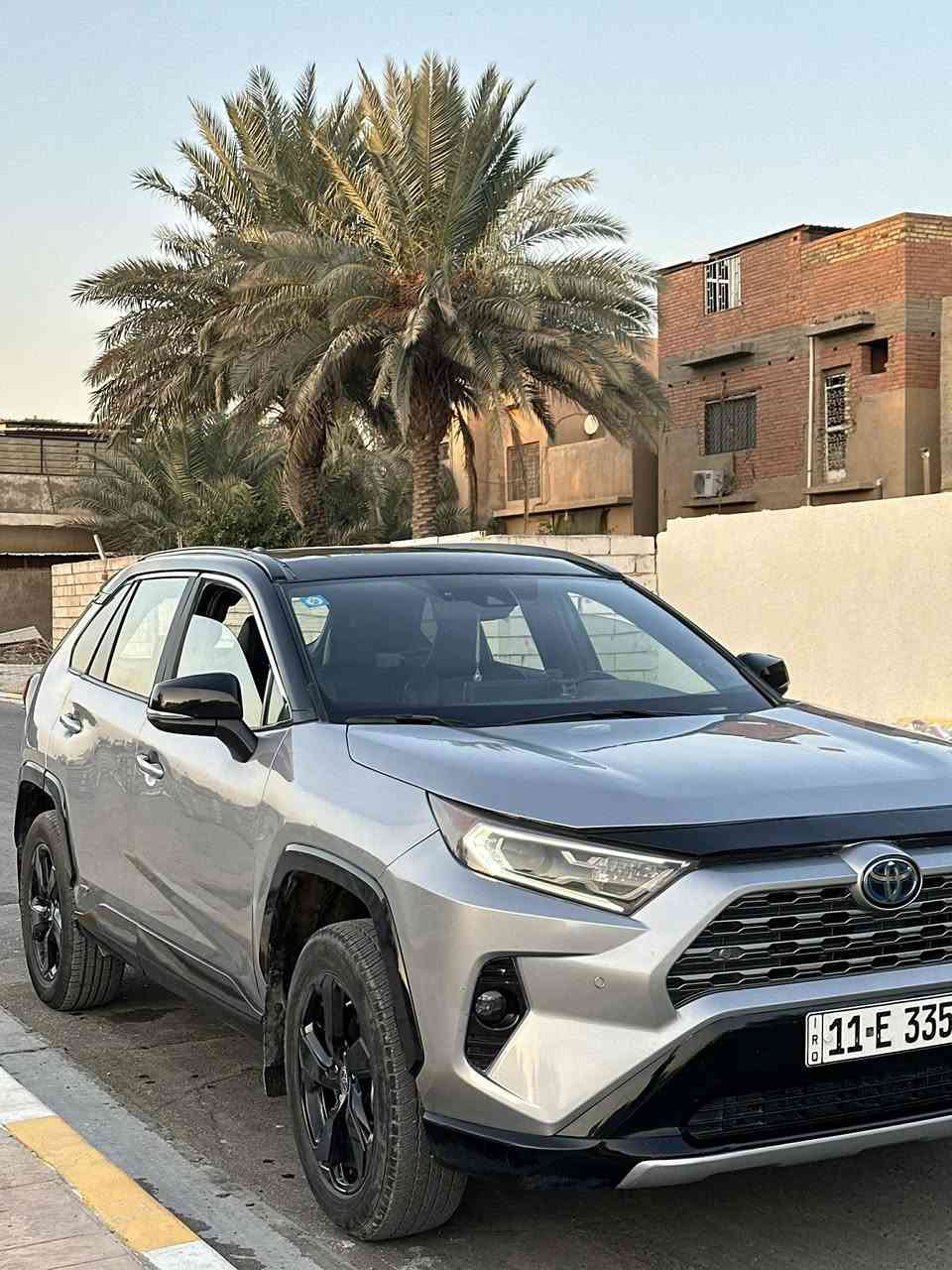 مرحبا شباب 
راف فور ٢٠٢١ امريكي  هايبرد 
فول مواصفات 
ماشية ٧٣ الف كيلو 
هذا حادثهة ومصبوغة عام 
سعرها ١٨٠ ورقة وبيها مجال بسيط 

التفاصيل البقية ع الاتصال 
*********** 
مكاني حلة ش ٤٠ 

اذا ما عجبتك سوي روحك ما شفتها وان شاء الله تحصل احسن منها
