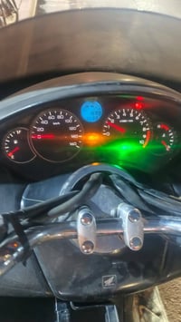 فورزة ٠٨ للبيع كلهة شغالة مكينة ناعمة بس ابيع كوم حديد ٠٧٧٦٤٠٧٧٢٩٩