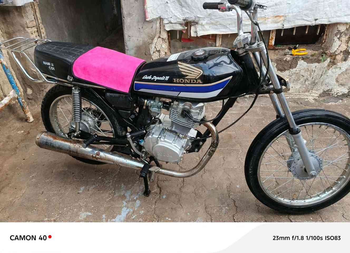 السلام عليكم دراجه للبيع 4 قير ما مفتوحه مكان نجف الشراي يجي خاص ومناسبه788 796 4075
