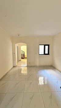 الكرخ مجاور باب المعظم • ١٠٢م • ٥ غرف نوم