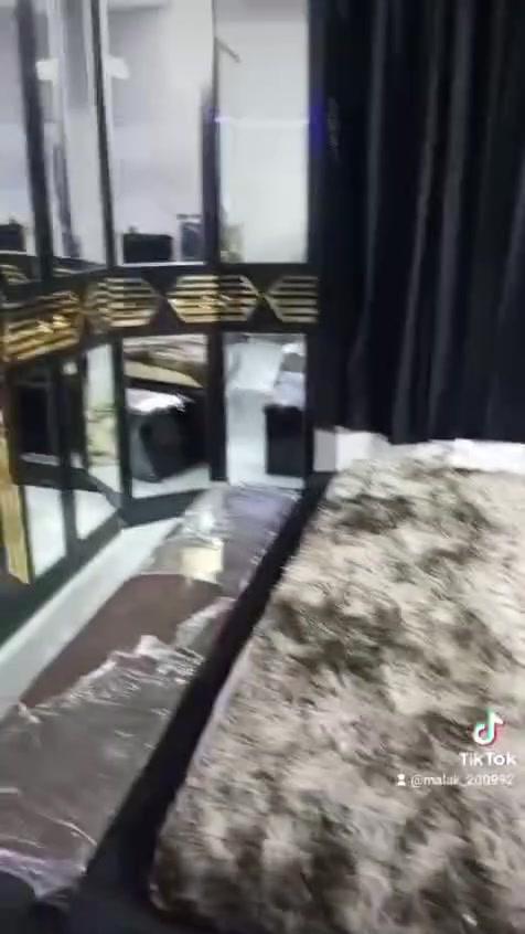 غرفه تركي مفصخه سعرها خمسميه وبيها مجال بس القفايص مكسوره الغرفه جديده


**إذا كنت صاحب هذا الإعلان وتريد حذفه لأي سبب، رجاءا أرسل رسالة إلى الدعم الفني**