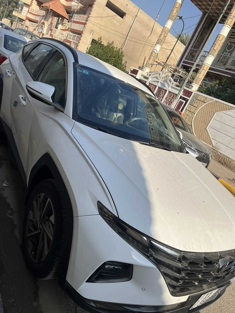 السلام عليكم  توسان 2023 خليجي السياره بعدها ع وضع الشركه كفاله عامه حتى الدعاميات لا شخوط لا بارد لا صبغ من كلشي مكفوله ماشيه 50الف رقم بغداد انكليزي 
مواصفات التوسان معروفه
***********
