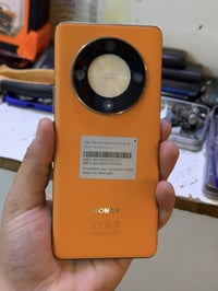 هونر X9b ذاكره 256  عشواي 12  كامل ملحقات حتا سماعاته وياهه . جهاز بعد...