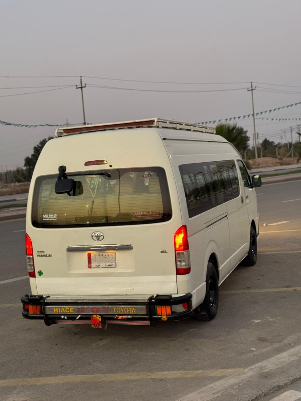 السلام عليكم هايس 2016 سياره جديده مكينه كير اكسل حداديه كله جديد رقم بصره تحويل ثاني يوم تاخذها مصفره غرامه وهيئه وضريبه للاستفسار:***********
